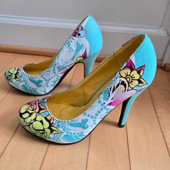 Graffiti art on fabric 4 inch heels - Picture 1 of 8